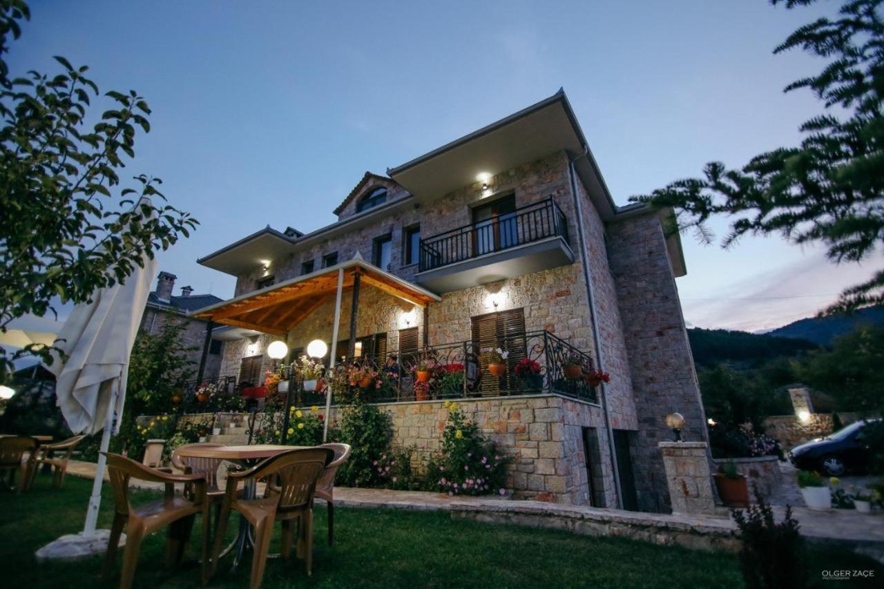 Vila Panorama Voskopoje Hotel Kültér fotó
